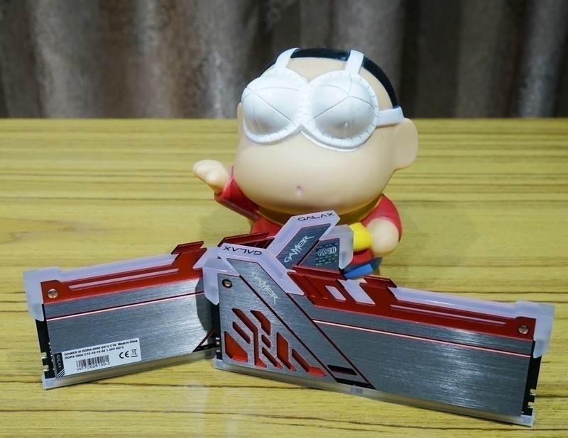 颜值高、身材好的ITX巨炮——华硕ROG STRIX H370-I GAMING+追风者217XE装机首晒