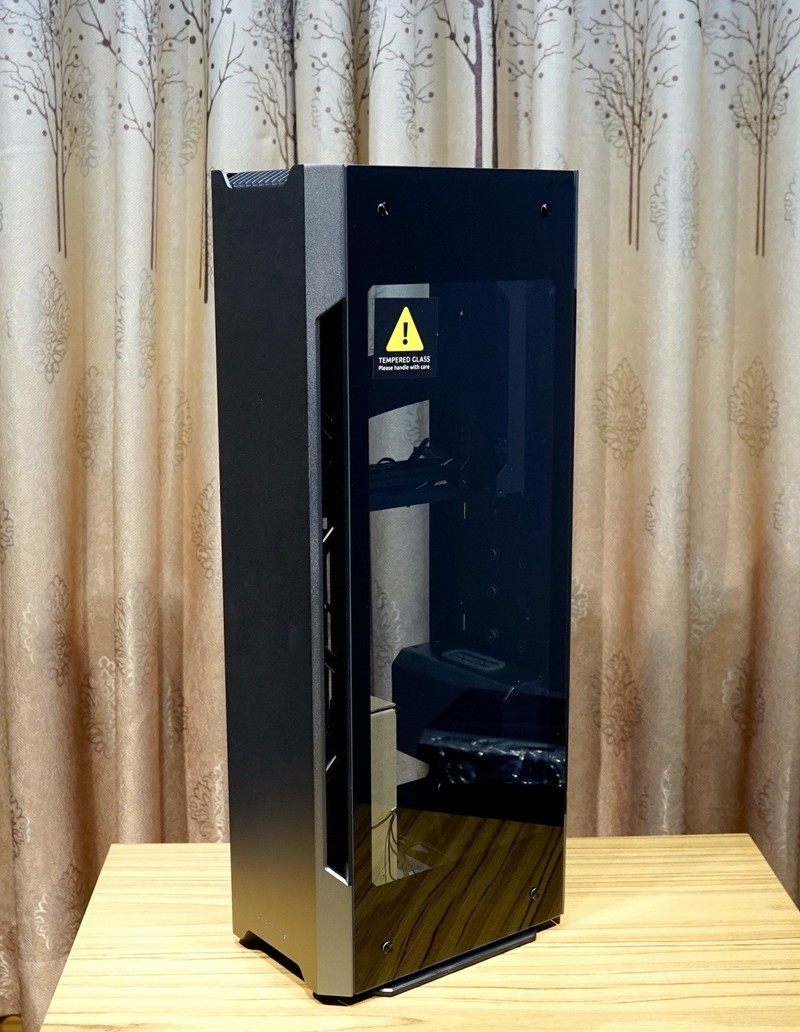 颜值高、身材好的ITX巨炮——华硕ROG STRIX H370-I GAMING+追风者217XE装机首晒