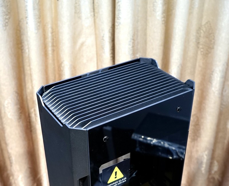 颜值高、身材好的ITX巨炮——华硕ROG STRIX H370-I GAMING+追风者217XE装机首晒