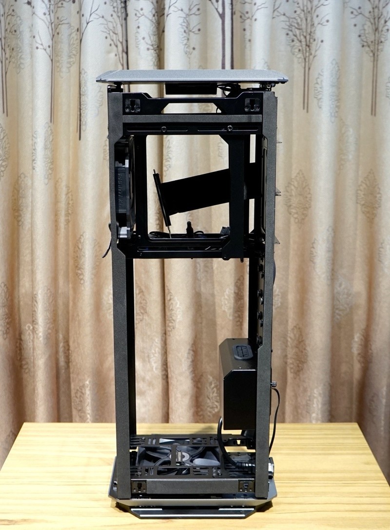 颜值高、身材好的ITX巨炮——华硕ROG STRIX H370-I GAMING+追风者217XE装机首晒