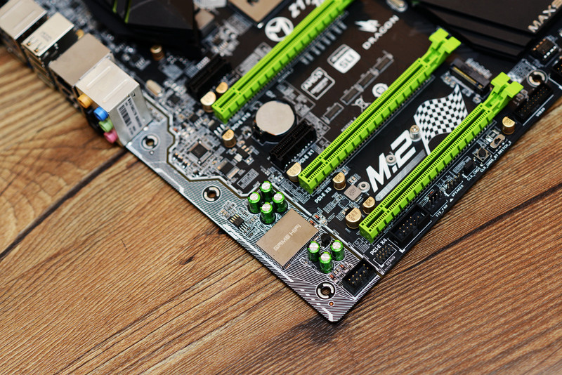 如愿以偿，金士顿DDR4对条、铭瑄Z170和金河田超越II攒机