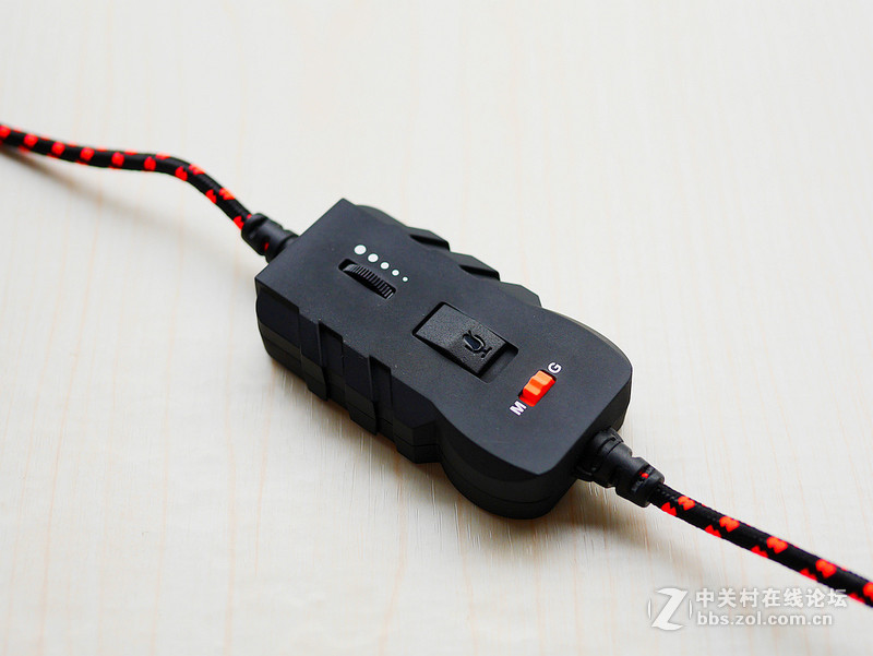 亮骚的风火轮——异极（Epicgear）EG雷鸣魔职业电竞游戏耳机体验评测