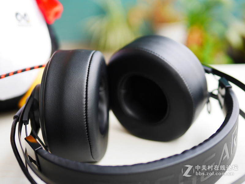 亮骚的风火轮——异极（Epicgear）EG雷鸣魔职业电竞游戏耳机体验评测