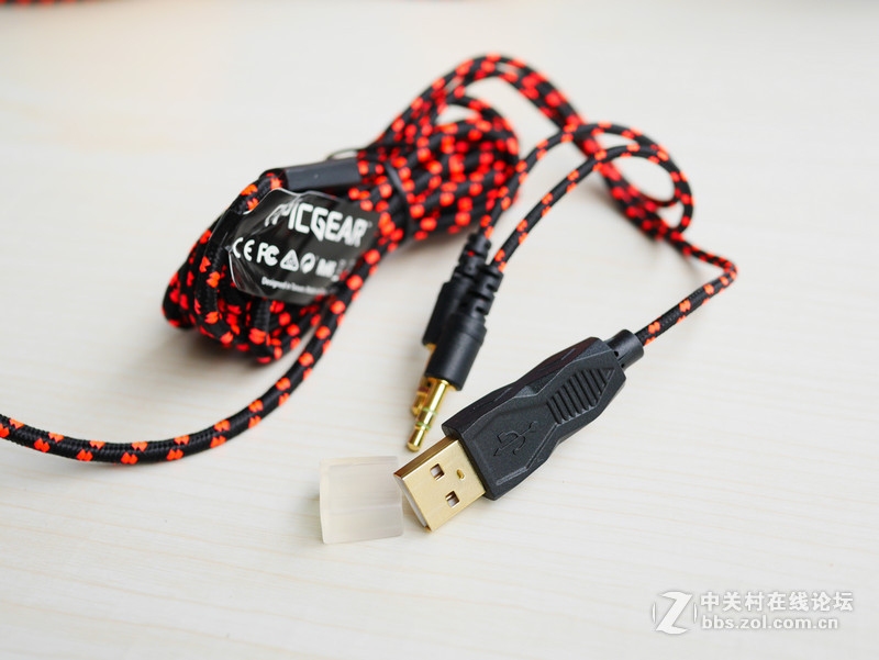 亮骚的风火轮——异极（Epicgear）EG雷鸣魔职业电竞游戏耳机体验评测