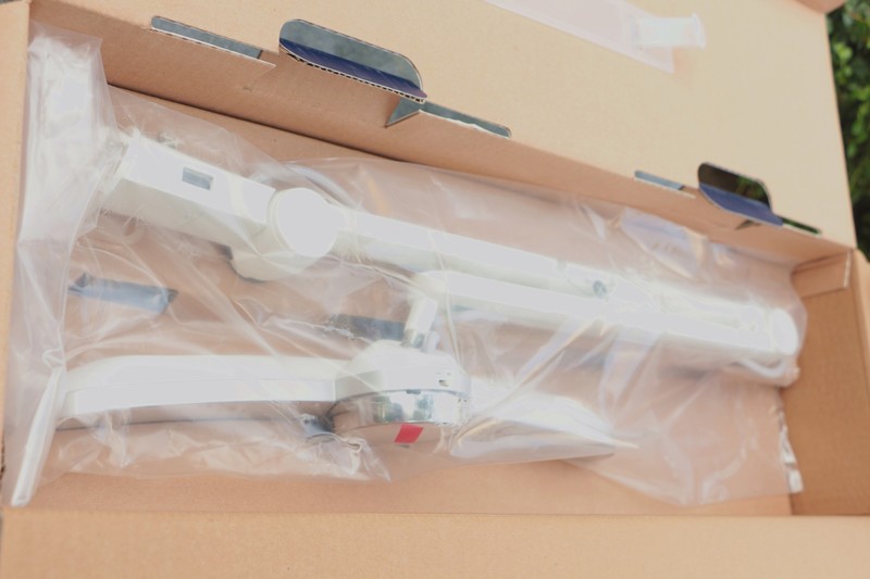 ＃你，需要一盏智慧的灯＃时尚外观，精致做工！明基WiT MindDuo护眼台灯开箱赏