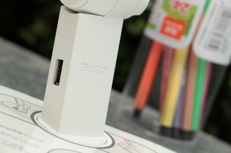 ＃你，需要一盏智慧的灯＃时尚外观，精致做工！明基WiT MindDuo护眼台灯开箱赏