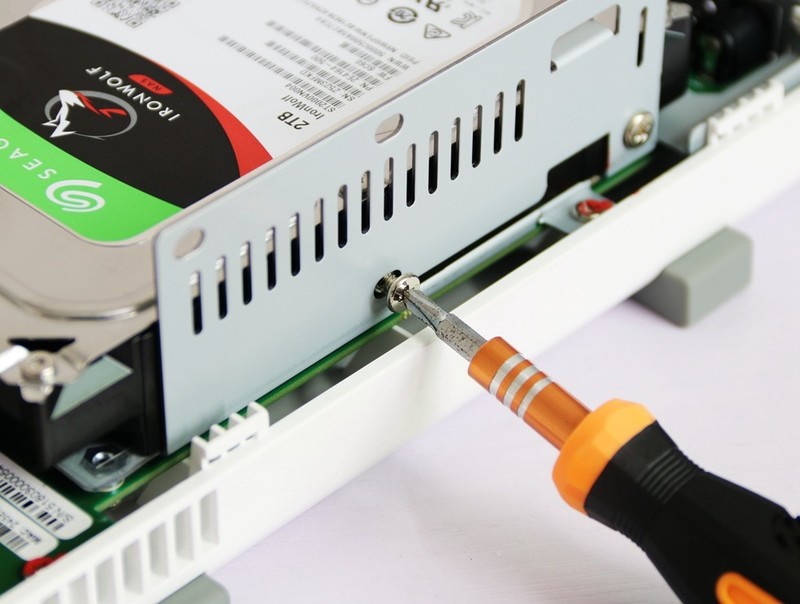 QNAP 威联通 TS-212P3 入门级NAS 了解一下