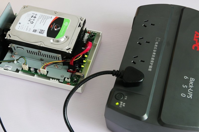 QNAP 威联通 TS-212P3 入门级NAS 了解一下