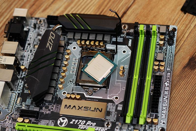 如愿以偿，金士顿DDR4对条、铭瑄Z170和金河田超越II攒机