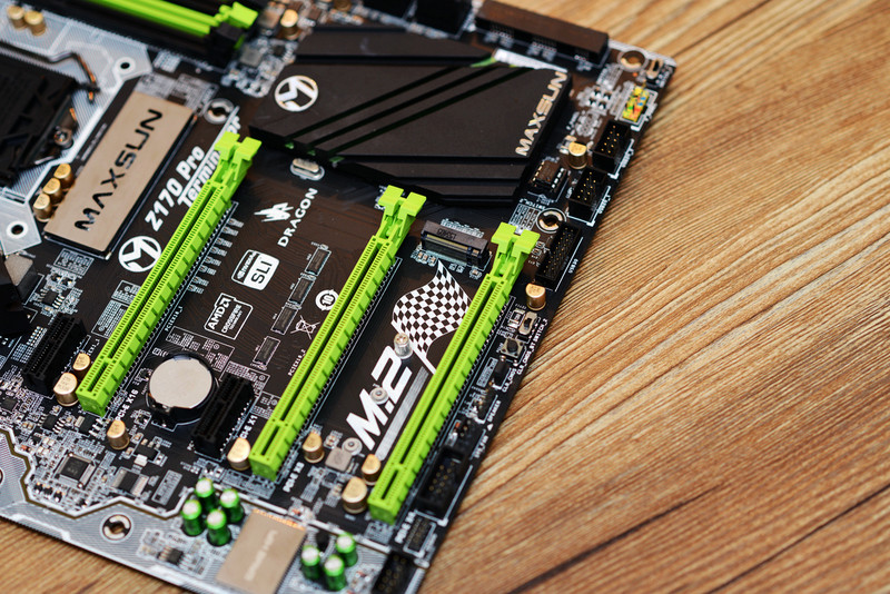 如愿以偿，金士顿DDR4对条、铭瑄Z170和金河田超越II攒机