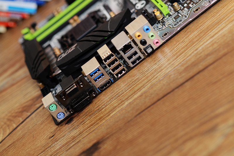 如愿以偿，金士顿DDR4对条、铭瑄Z170和金河田超越II攒机