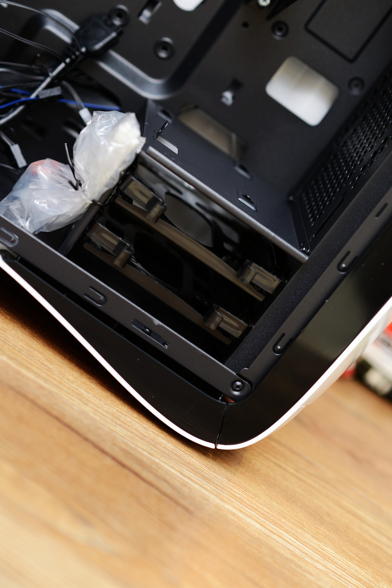 如愿以偿，金士顿DDR4对条、铭瑄Z170和金河田超越II攒机