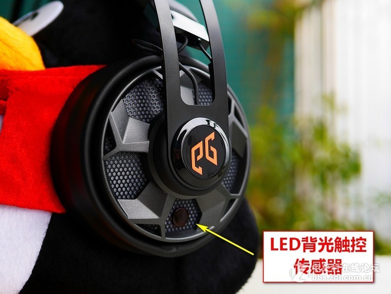 亮骚的风火轮——异极（Epicgear）EG雷鸣魔职业电竞游戏耳机体验评测