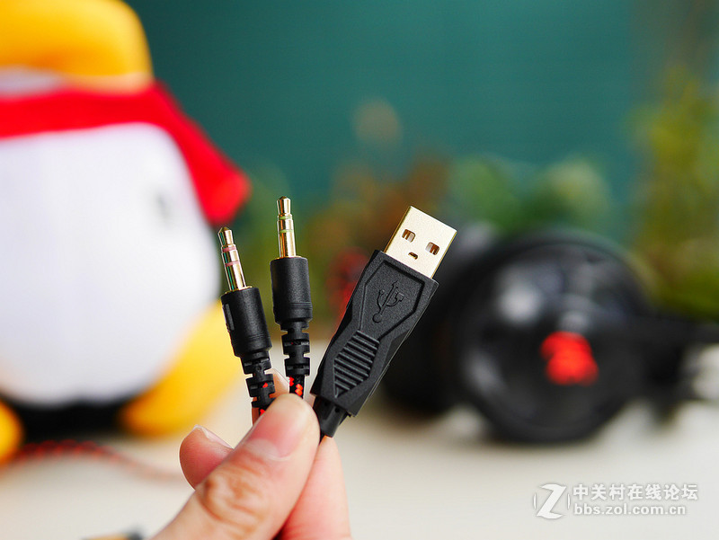 亮骚的风火轮——异极（Epicgear）EG雷鸣魔职业电竞游戏耳机体验评测