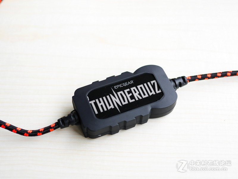 亮骚的风火轮——异极（Epicgear）EG雷鸣魔职业电竞游戏耳机体验评测