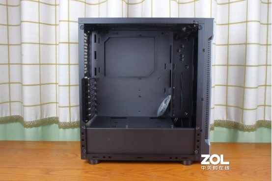 忍痛喝下“吉的堡”矿泉水，960那就再坚战2年吧