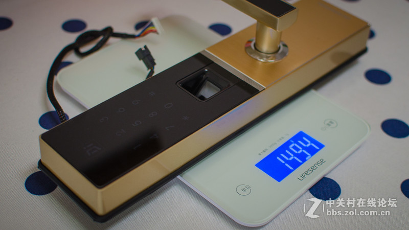 出门强迫症要开锁门6次？小嘀云智能门锁是他的药。