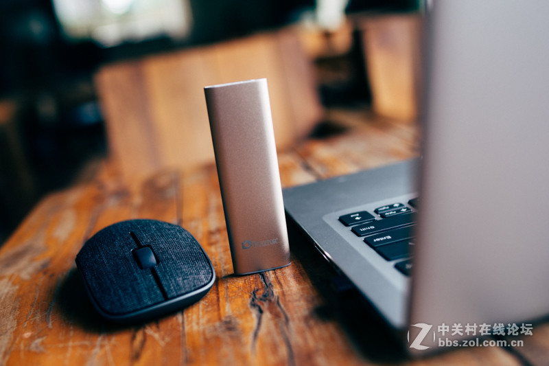 轻松携带的大容量！浦科特EX1固态移动硬盘评测