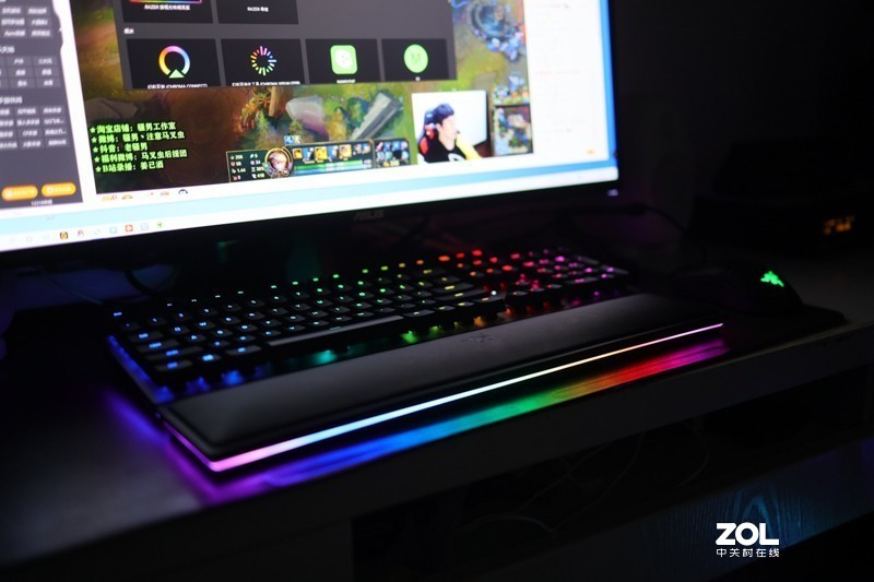 游戏亦是战场，所以你需要一把神器：Razer猎魂光蛛精英版