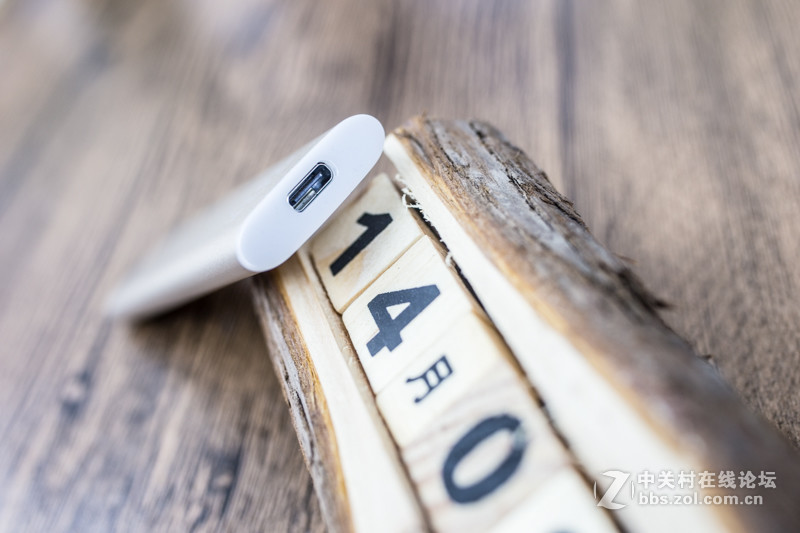 轻松携带的大容量！浦科特EX1固态移动硬盘评测