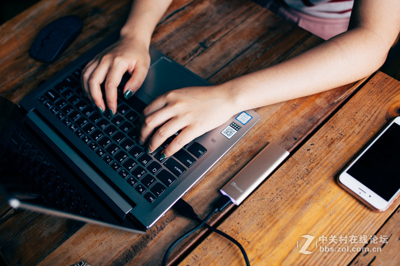 轻松携带的大容量！浦科特EX1固态移动硬盘评测