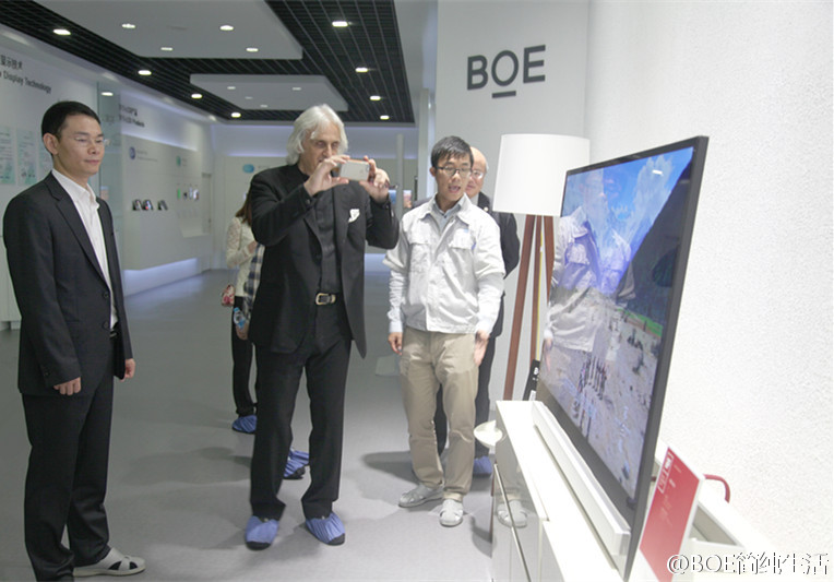 对话BOE与钢琴家乔瓦尼： 一款产品的最高境界，是其艺术与态度的表达