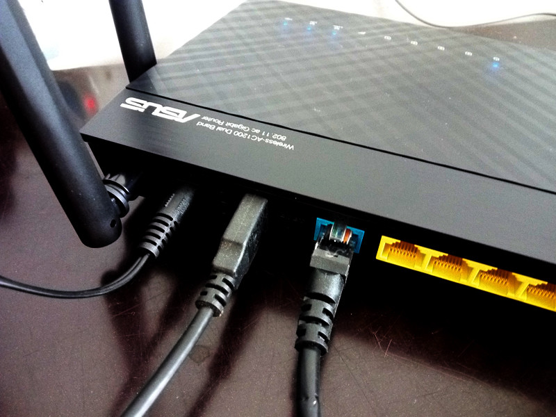 路由就要坚如磐石：华硕RT-AC1200GU路由器试玩