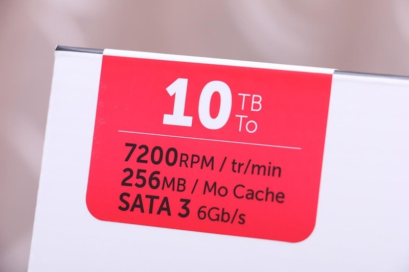 #超大容量 自由存储＃HGST Deskstar NAS 10TB 硬盘开箱及性能测试