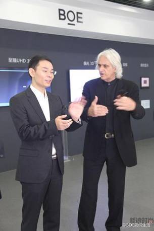 对话BOE与钢琴家乔瓦尼： 一款产品的最高境界，是其艺术与态度的表达