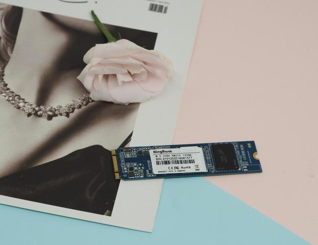 固态硬盘性能的直接决定者——闪存