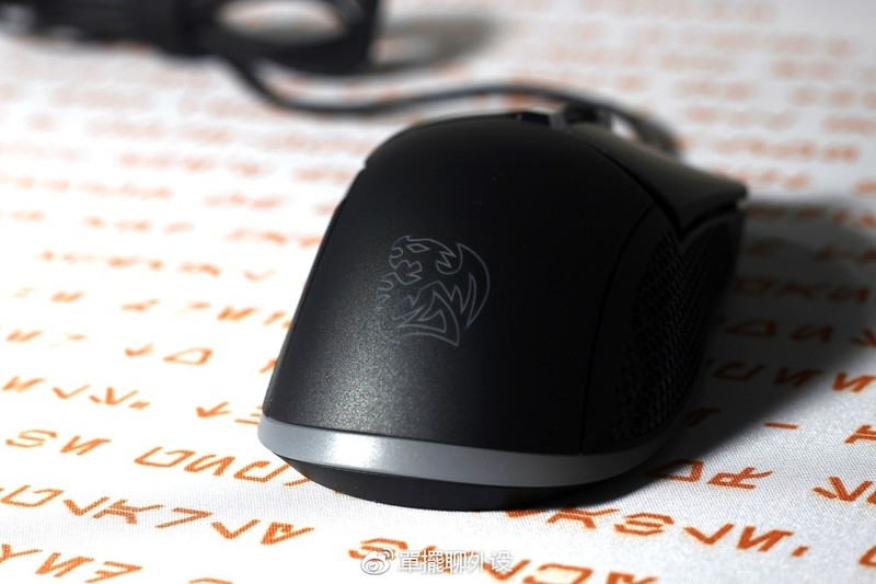 【單擺出品】Ttesports-IRIS-RGB-游戏鼠标评测