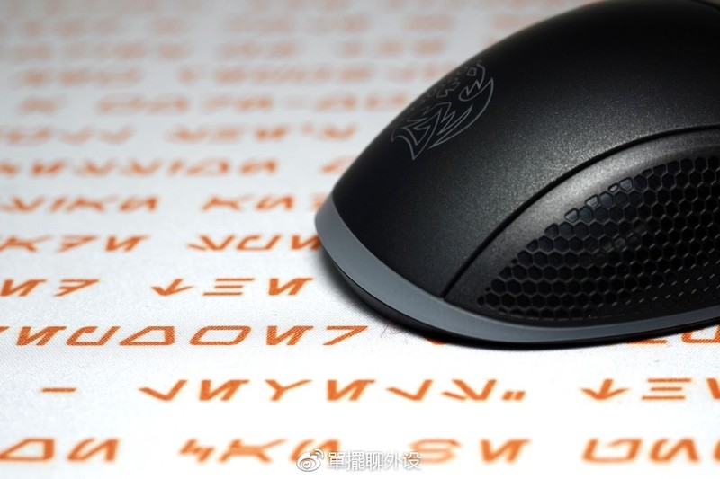【單擺出品】Ttesports-IRIS-RGB-游戏鼠标评测