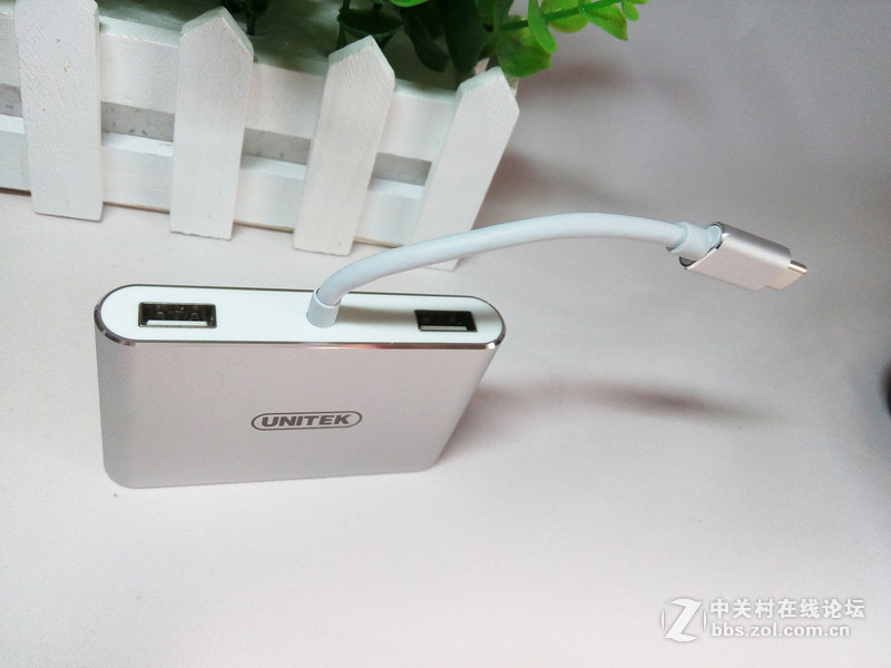 小接口大玩法——优越者Type-C多功能影音转换器Y-9103SL