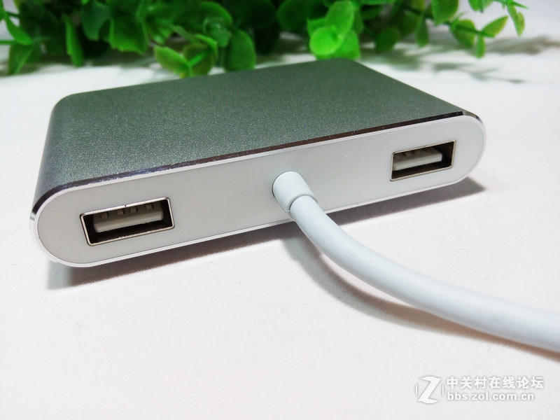 小接口大玩法——优越者Type-C多功能影音转换器Y-9103SL