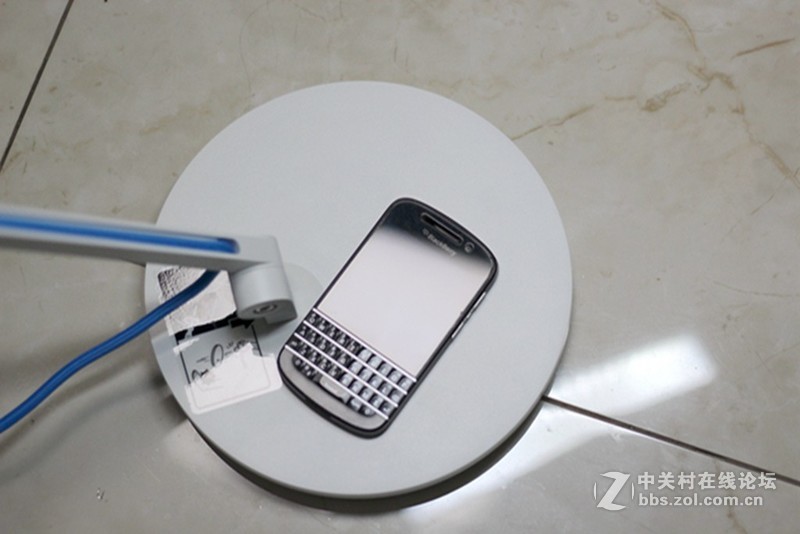 ＃你，需要一盏智慧的灯＃明基WiT护眼台灯：给眼睛爱的保护色