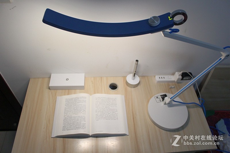 ＃你，需要一盏智慧的灯＃明基WiT护眼台灯：给眼睛爱的保护色