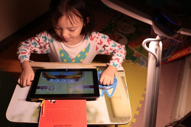 ＃你，需要一盏智慧的灯＃呵护你的双眼！明基WiT MindDuo亲子共读护眼台灯使用篇