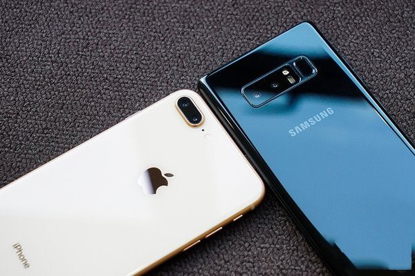 星空体育平台Note8、iPhone 8 Plus拍照对比：谁能称王？