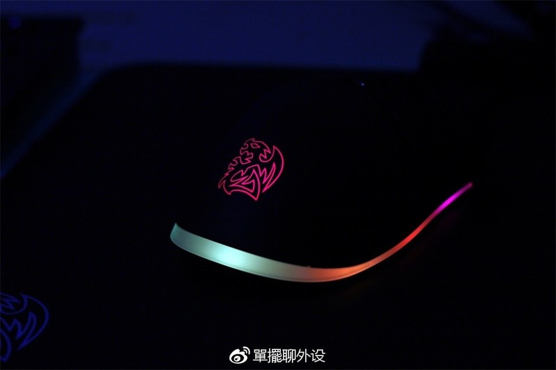【單擺出品】Ttesports-IRIS-RGB-游戏鼠标评测