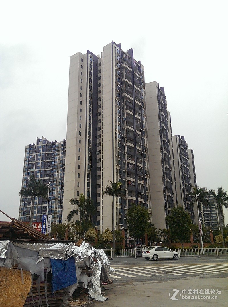 哎，HTC802   才400万像素不咋的  为什么不是1300万，2000万，4100万？？