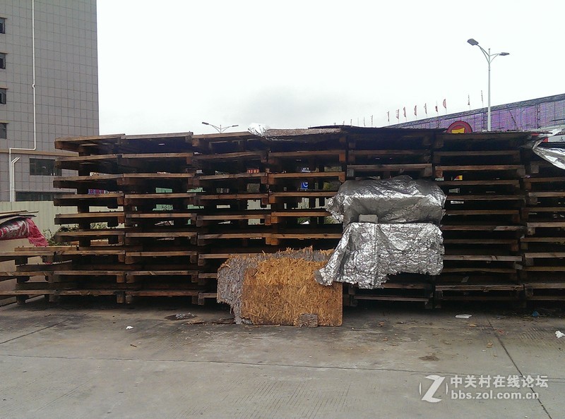 哎，HTC802   才400万像素不咋的  为什么不是1300万，2000万，4100万？？