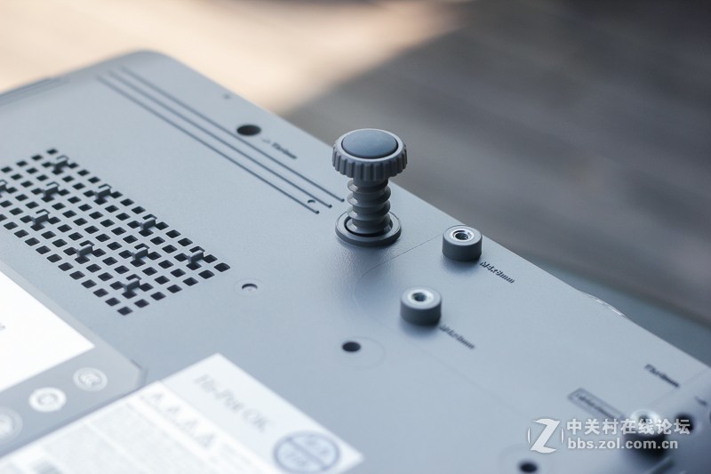 智能投影仪遍地开花，我却选了个传统投影仪——优派PJD7831HDL