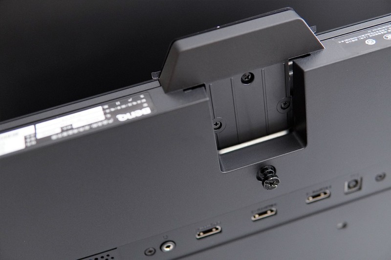 支持自动调光，明基影音娱乐显示器EW2780让显示更加智慧养眼