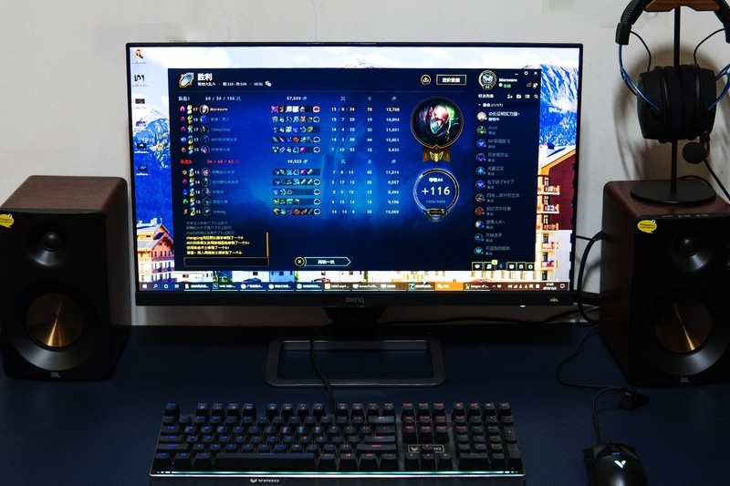 支持自动调光，明基影音娱乐显示器EW2780让显示更加智慧养眼