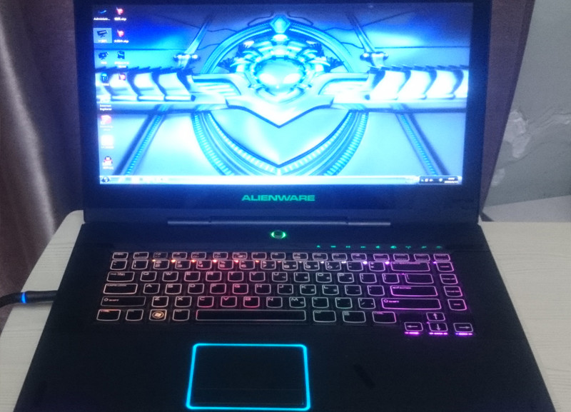 外星人M15x i7 6G 固态 独显 1080高分屏咱出北京本地 经典不下当年 游戏、作图利器