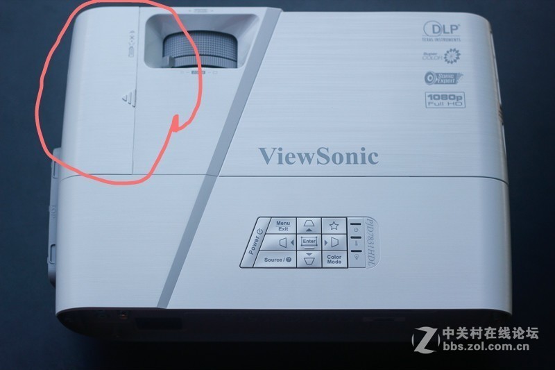 智能投影仪遍地开花，我却选了个传统投影仪——优派PJD7831HDL