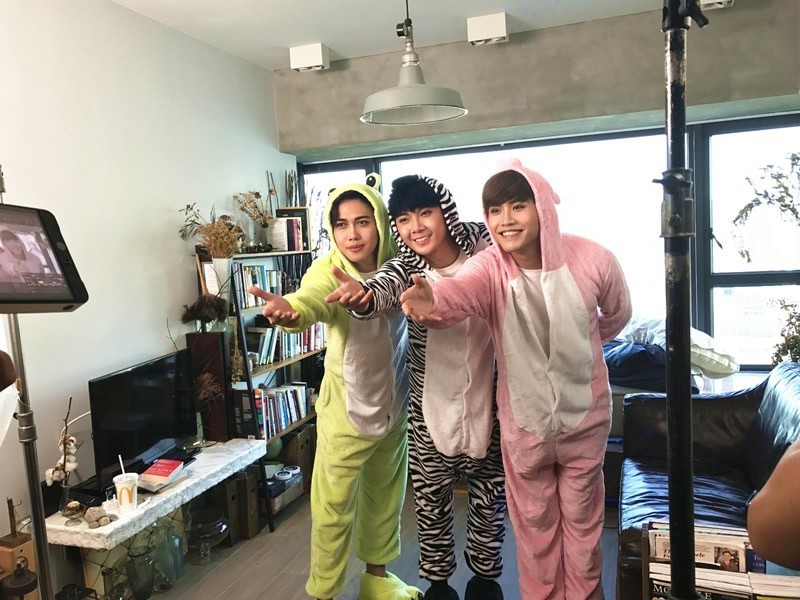 BOP天堂鸟自资出新歌《把你捧在手心里》