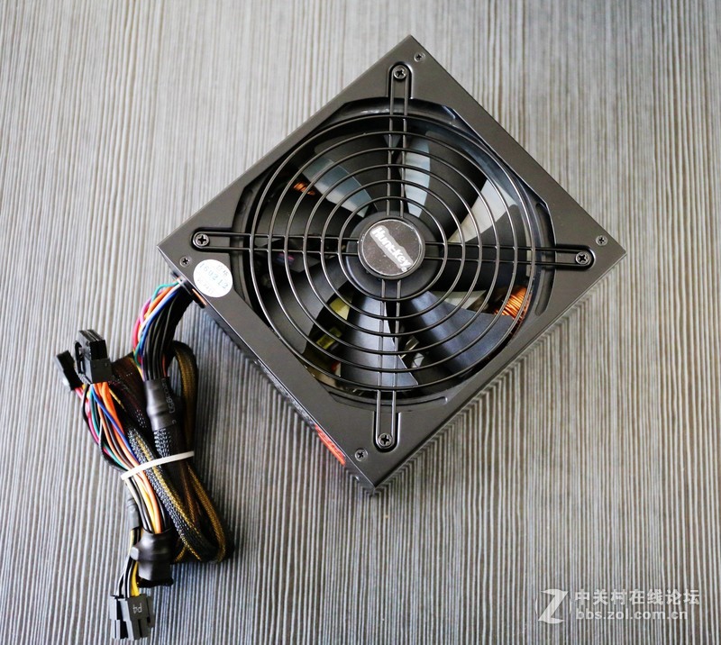 坚韧稳定——航嘉MVPLAND K650电源测评[原创]