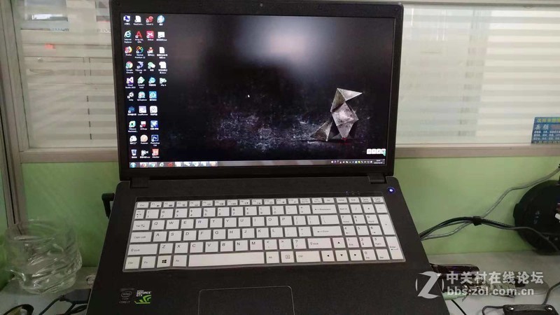 玄麦i7 笔记本中的大屏战斗机（17.3的屏幕哦~）