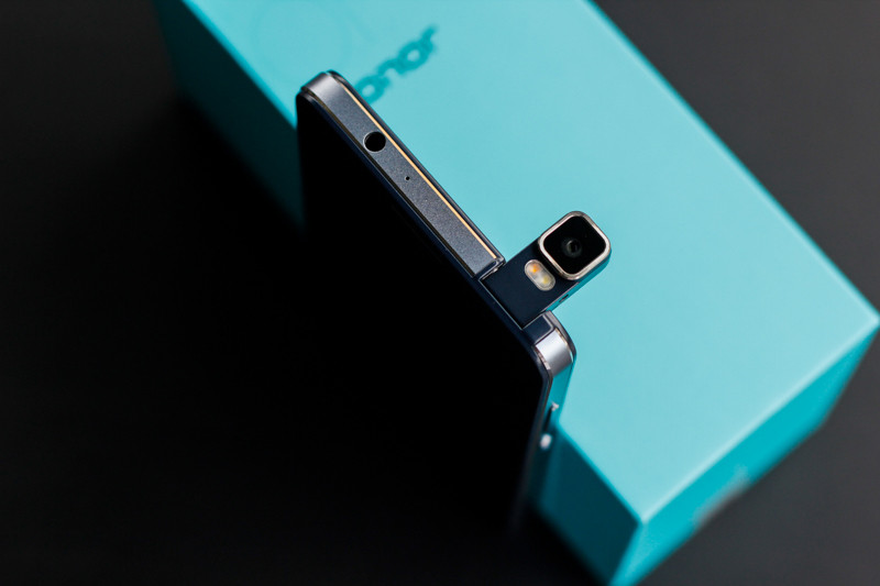 小米看过来，我所有的向往是那一抹海岛蓝